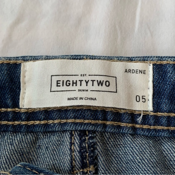 Vintage-Style Button Front High Waisted Denim Mini Skirt with Pockets Size 5 - Picture 3 of 3